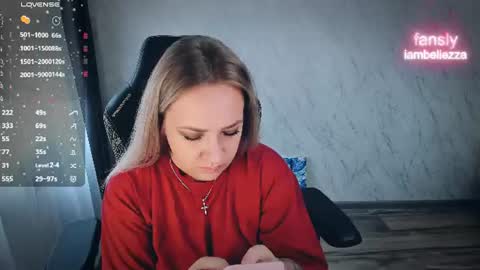 Snapshot of bellezza_ chatting on 06-24-26, 12:37 Your Annabelle Wolf online show from 06-24-26, 12:37