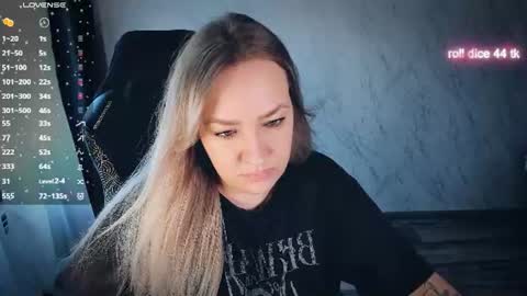 Snapshot of bellezza_ chatting on 07-12-26, 06:59 Your Annabelle Wolf online show from 07-12-26, 06:59