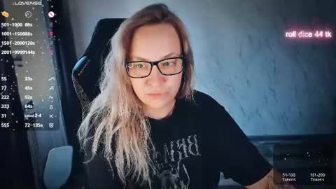 Snapshot of bellezza_ chatting on 07-19-26, 01:48 Your Annabelle Wolf online show from 07-19-26, 01:48