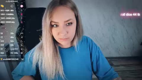 Snapshot of bellezza_ chatting on 07-21-26, 09:00 Your Annabelle Wolf online show from 07-21-26, 09:00