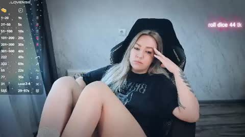 Snapshot of bellezza_ chatting on 07-29-26, 08:56 Your Annabelle Wolf online show from 07-29-26, 08:56