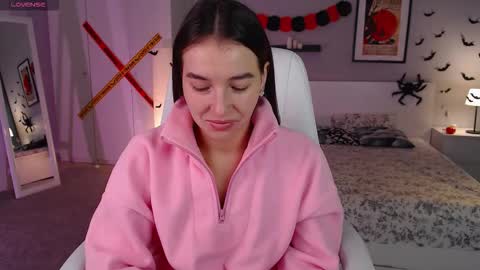 Bella online show from 11-02-25, 01:19