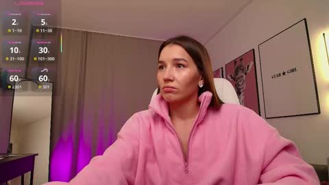 Bella online show from 11-25-25, 01:38