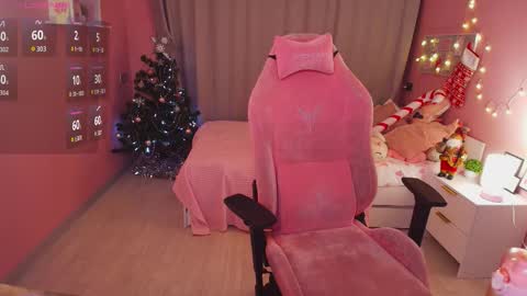 Bella online show from 12-20-25, 01:56