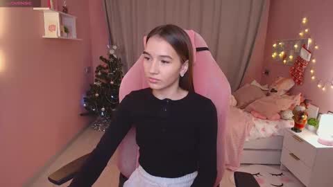 Bella online show from 12-21-25, 03:02