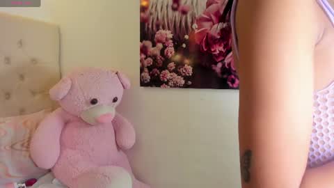 Bellota Hil online show from 06-14-26, 02:24