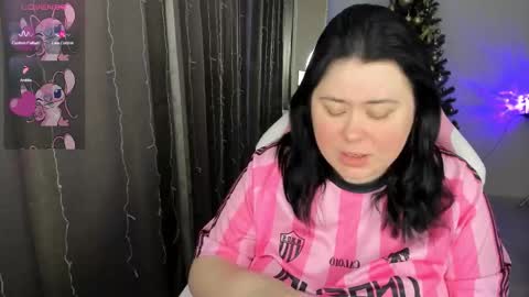 LinaBoo online show from 01-13-26, 04:40