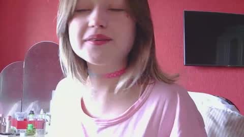Snapshot of belovedmary chatting on 06-03-26, 08:39 belovedmary online show from 06-03-26, 08:39
