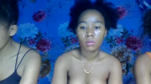 Snapshot of bemoniquee chatting on 06-16-26, 07:38 bemoniquee online show from 06-16-26, 07:38