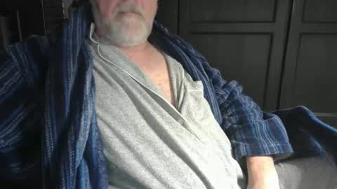 Snapshot of bendrinkin chatting on 01-07-25, 10:22 bendrinkin online show from 01-07-25, 10:22