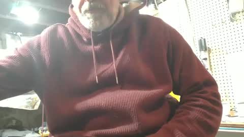 Snapshot of bendrinkin chatting on 02-18-25, 10:25 bendrinkin online show from 02-18-25, 10:25