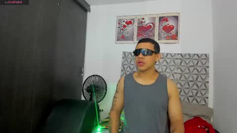 Benjamin online show from 06-08-26, 01:00