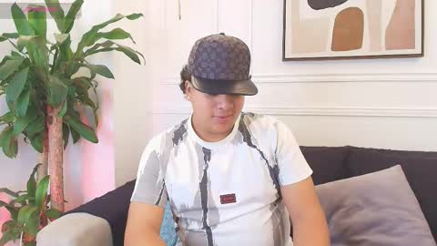 bennett_alejoo online show from 10-28-25, 07:05