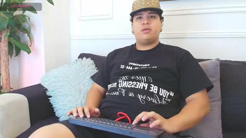 bennett_alejoo online show from 11-01-25, 06:21