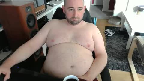Snapshot of bennn54 chatting on 05-17-26, 10:33 Ben online show from 05-17-26, 10:33