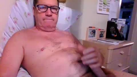 bennybutterfly007 online show from 12-10-24, 09:12