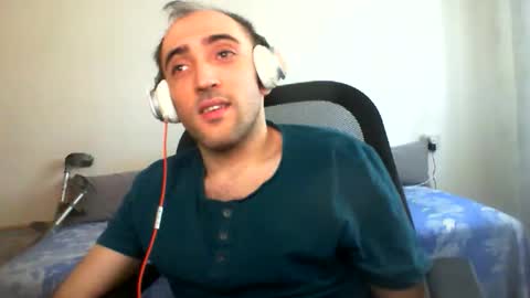 bentish online show from 10-28-25, 08:51