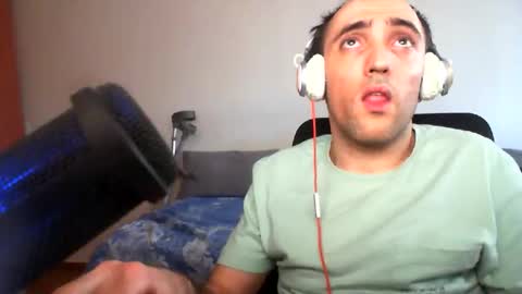 bentish online show from 05-23-26, 03:05