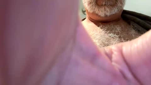 benz10001 online show from 10-17-25, 06:38