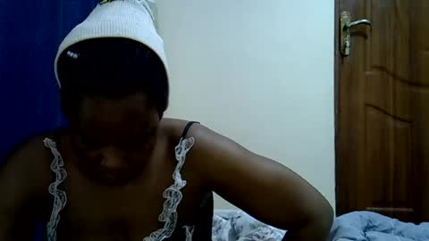 Snapshot of berbiestar chatting on 07-04-26, 07:03 Crazybeibe online show from 07-04-26, 07:03