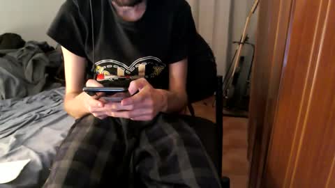 Snapshot of berceuse111 chatting on 05-08-26, 11:37 berceuse111 online show from 05-08-26, 11:37