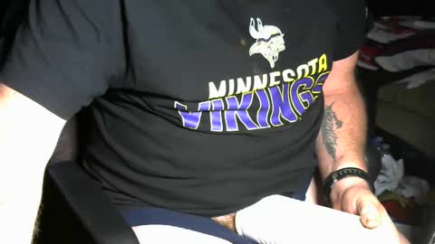 Snapshot of bergeeric1970 chatting on 01-21-25, 02:22 bergeeric1970 online show from 01-21-25, 02:22