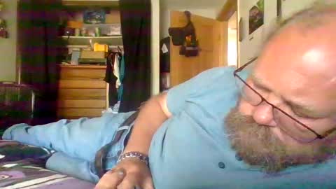 Snapshot of bergeeric1970 chatting on 10-02-25, 06:59 bergeeric1970 online show from 10-02-25, 06:59