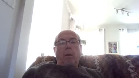 bernard1102 online show from 12-26-24, 05:30