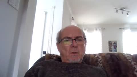 bernard1102 online show from 01-03-25, 07:29