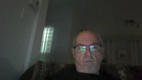 bernard1102 online show from 09-09-25, 09:42