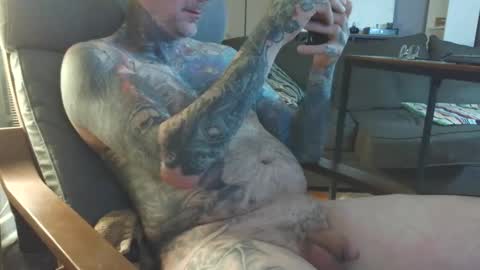 Snapshot of bernhard666 chatting on 01-19-25, 01:55 bernhard666 online show from 01-19-25, 01:55