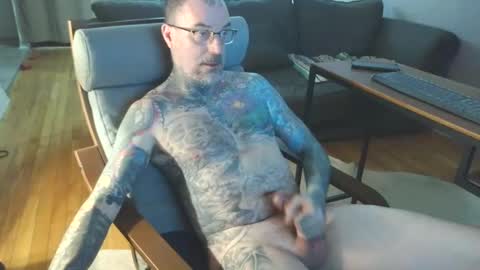 Snapshot of bernhard666 chatting on 02-02-25, 07:35 bernhard666 online show from 02-02-25, 07:35