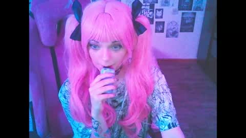 BerrieKitten online show from 04-16-26, 09:39