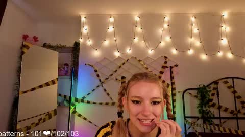 Hi Im NikaComing back online on Monday 3 online show from 05-31-26, 01:07