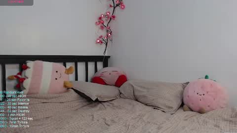 SnowClairee online show from 06-28-26, 04:07