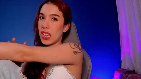 Snapshot of berryxberry chatting on 06-27-26, 01:32 berryxbaby online show from 06-27-26, 01:32