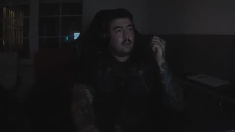 Snapshot of berto3389 chatting on 05-27-26, 01:02 berto3389 online show from 05-27-26, 01:02