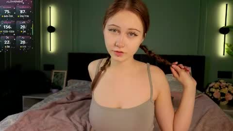 Snapshot of bertyann chatting on 05-07-26, 03:23 Eva online show from 05-07-26, 03:23
