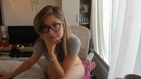 Vicky   online show from 02-26-26, 07:51