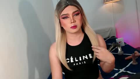 bestgirljulia online show from 11-19-25, 01:27