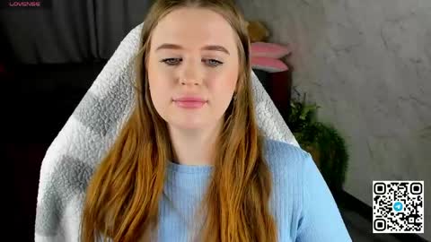 Snapshot of betany_foks chatting on 04-24-26, 12:35 Betany online show from 04-24-26, 12:35