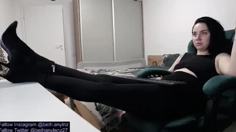 bethanylenz online show from 01-05-26, 11:08