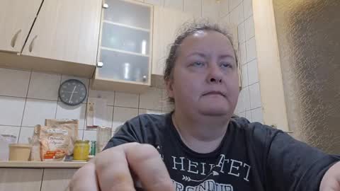 bethnorth online show from 04-05-26, 02:31