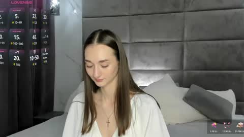 Snapshot of betty_watts chatting on 06-16-26, 02:03 Kelly online show from 06-16-26, 02:03