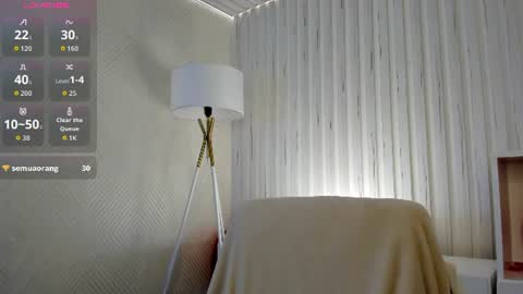 Snapshot of betty_watts chatting on 07-16-26, 01:22 Kelly online show from 07-16-26, 01:22