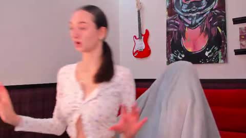 Snapshot of betty_watts chatting on 07-22-26, 01:52 Kelly online show from 07-22-26, 01:52