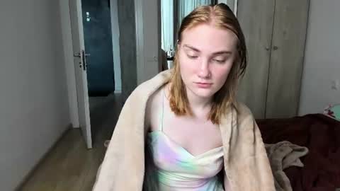 Dory make me happier online show from 07-21-26, 03:09