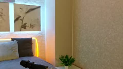 Betty online show from 04-12-26, 08:25