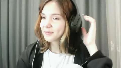 Snapshot of beulabejerano chatting on 04-19-26, 06:10 Ruby online show from 04-19-26, 06:10