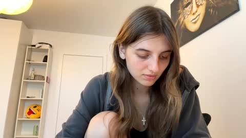 Snapshot of beulahweikert chatting on 07-28-26, 05:12 Lina online show from 07-28-26, 05:12